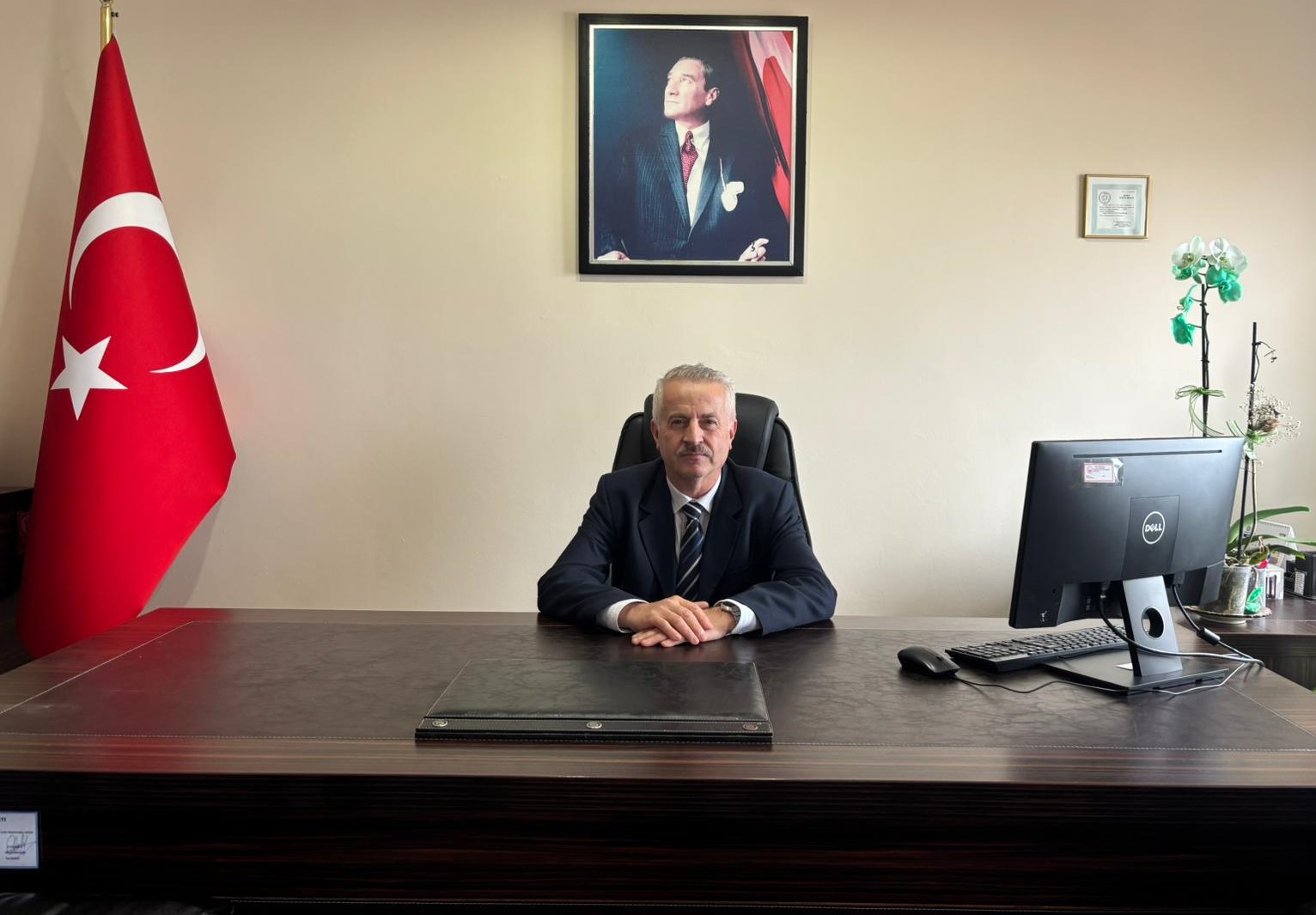 WhatsApp Image 2025-11-25 at 14.57.57.jpeg