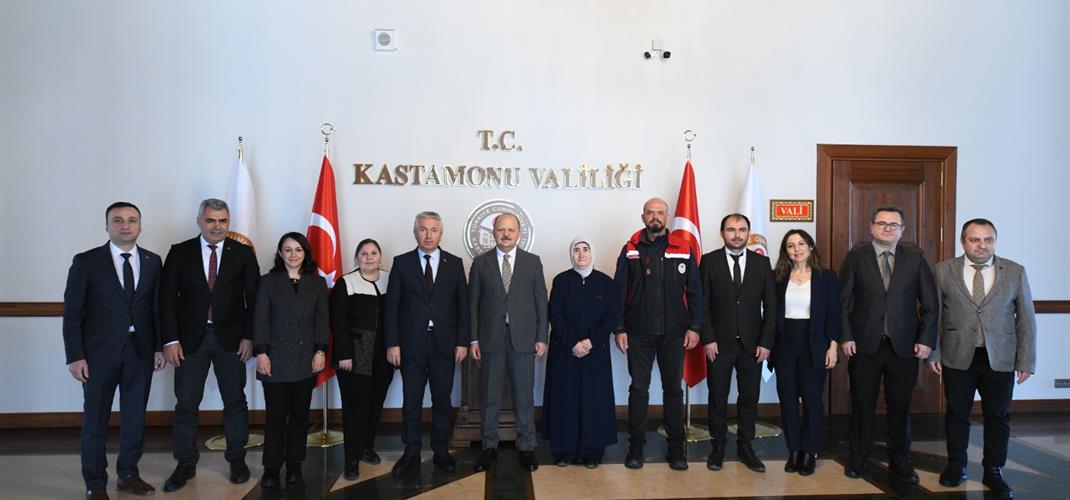 Kadın Elinden HanSera” projesinin sözleşmesi, Kastamonu Valiliğinde düzenlenen törenle imzalanarak uygulama süreci başlatıldı.